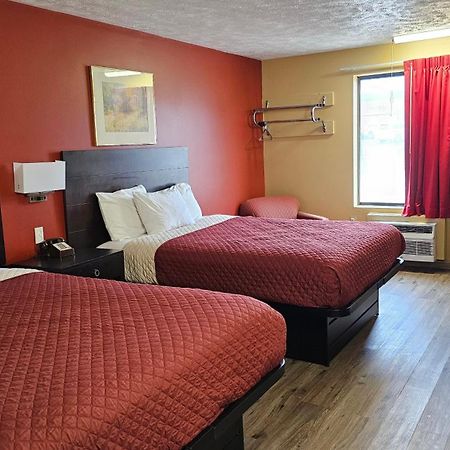 Budgetel Inn & Suites Fort Scott 外观 照片