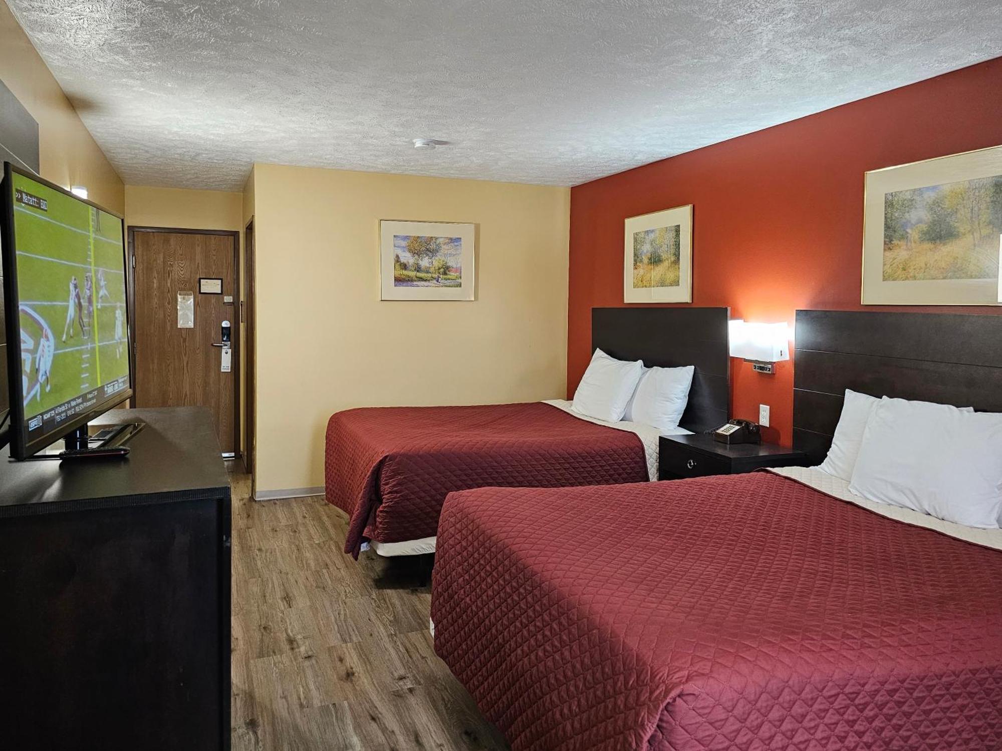Budgetel Inn & Suites Fort Scott 外观 照片